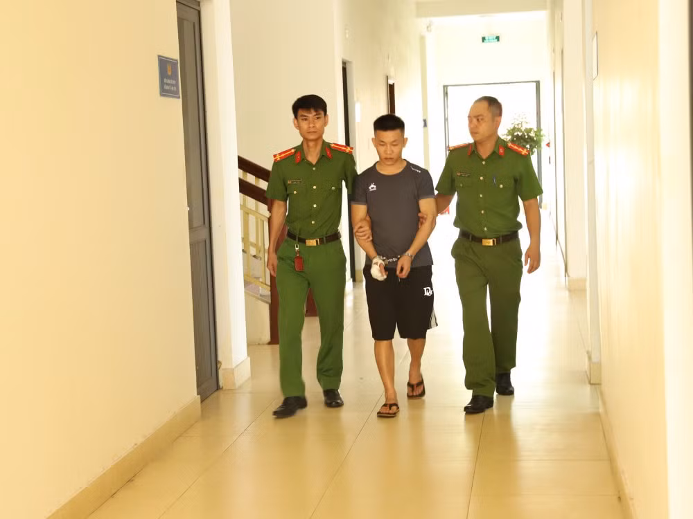 bat doi tuong cuop tiem vang o ha tinh sau hon 3 gio gay an hinh 3