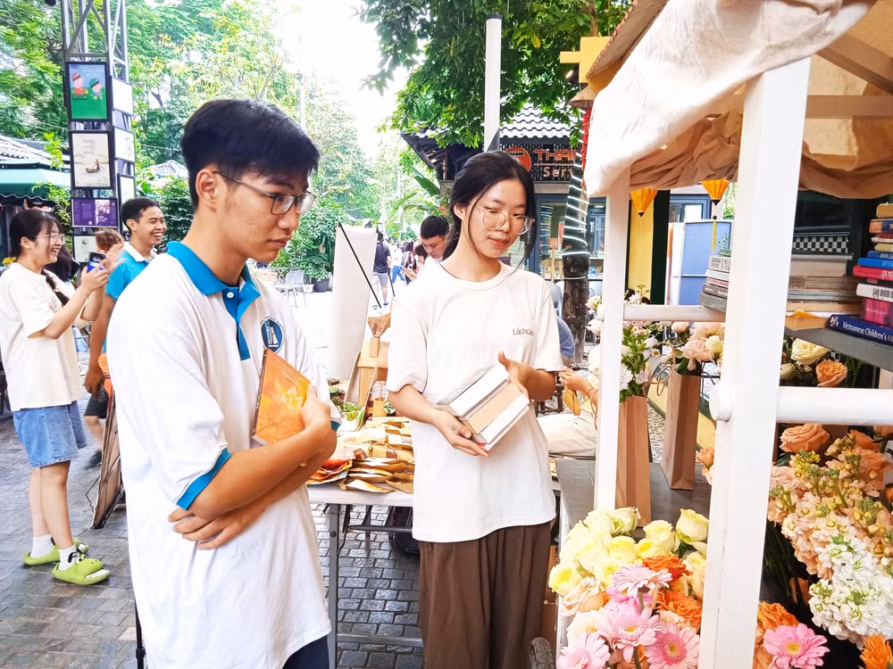 thu vien d free book mang den hanh trinh moi cho nhung cuon sach cu hinh 1