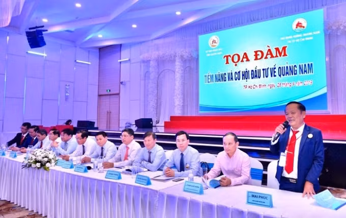 Lãnh đạo UBND, các sở ngành tỉnh Quảng Nam và đại diện Hội đồng hương Quảng Nam tại TP.HCM, Hội QNB tham gia tọa đàm 