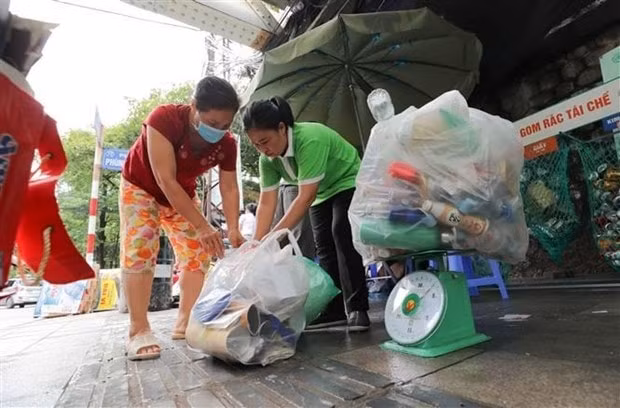 phat huy toi da vai tro cong dong dan cu trong bao ve moi truong hinh 1