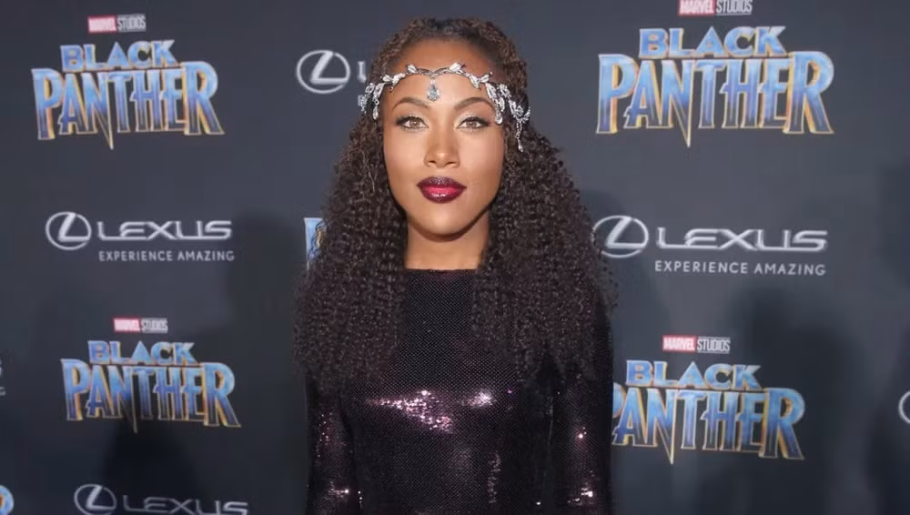 dewanda wise va ly do buoc phai roi khoi captain marvel hinh 2