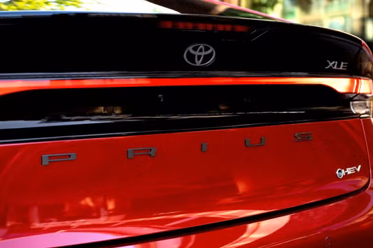 Toyota bỏ pin hybrid nổi tiếng để đổi sang công nghệ mới