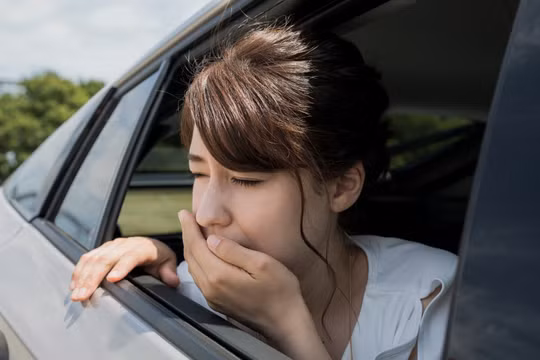 Tại sao một số người bị say xe khi đi Tesla và xe điện?