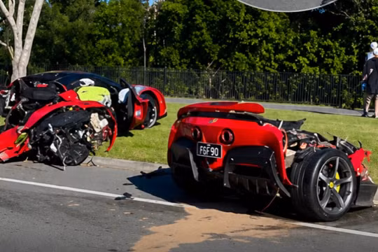 Ferrari SF90 gãy đôi sau tai nạn, chủ xe vẫn bình an lên mạng đăng bài