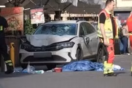 Hiện trường vụ đâm xe vào đám đông tại thành phố Leipzig, Đức khiến nhiều người thương vong