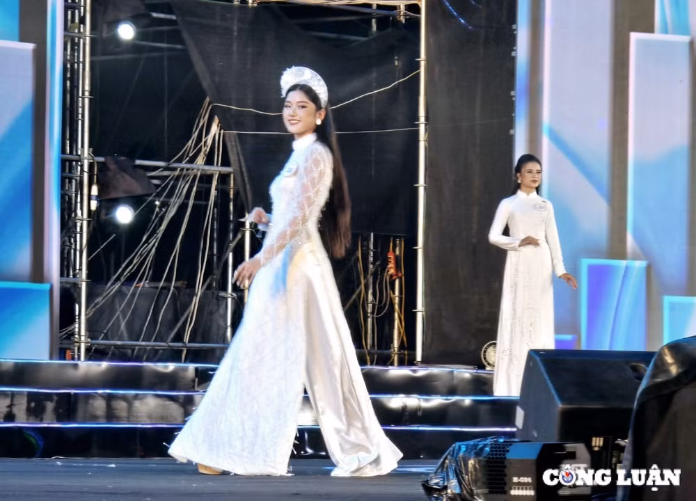 pham thi ngoc quynh dang quang hoa hau du lich viet nam 2024 hinh 2