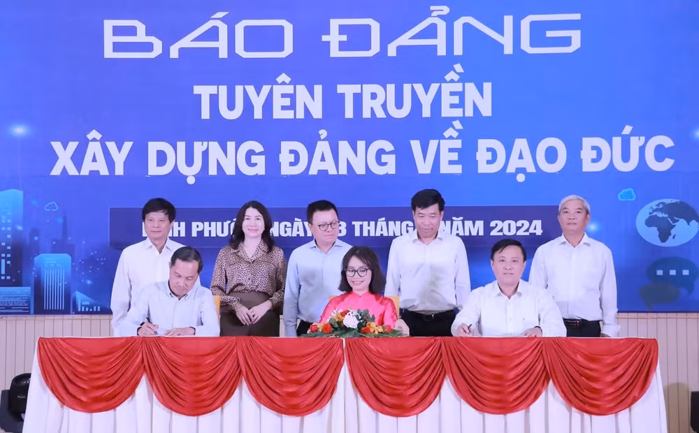 ky ket phoi hop tuyen truyen bao chi song be binh duong binh phuoc trong dong chay bao chi cach mang viet nam hinh 1