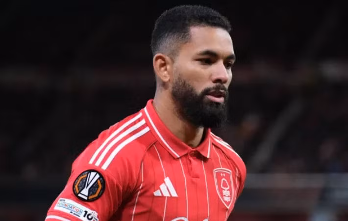 Douglas Luiz đang đứng trước cơ hội trở lại 'mái nhà xưa' Aston Villa.