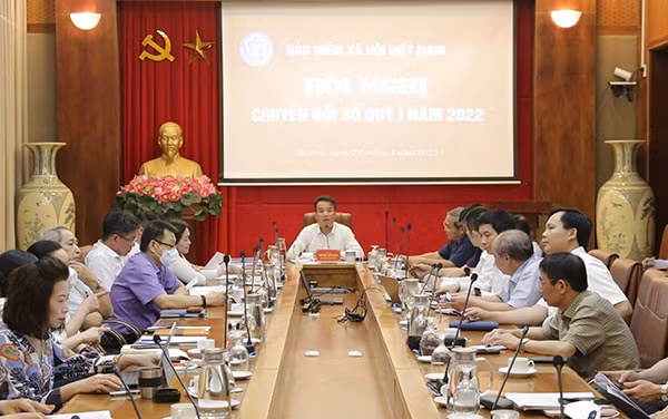 chuyen doi so de phuc vu nguoi tham gia bhxh bhyt ngay cang tot hon hinh 2