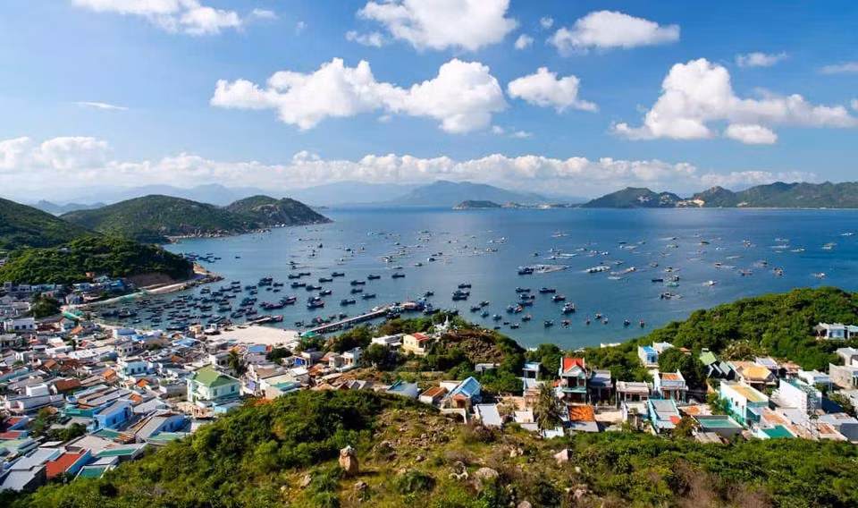 khanh hoa cham dut hoat dong du lich tai dao binh ba binh hung hinh 1