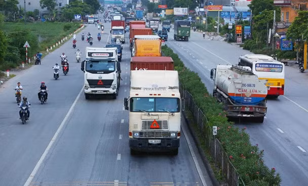 Tập trung xử lý điểm đen trên các tuyến đường địa phương; phê duyệt và triển khai thực hiện phương án cải thiện ATGT trên tuyến Quốc lộ 5.