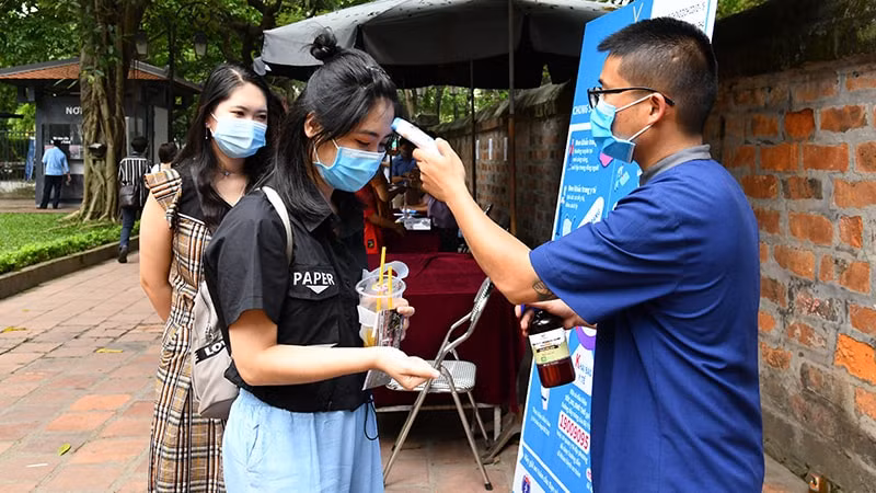 ha noi tang cuong phong dich trong hoat dong du lich hinh 1