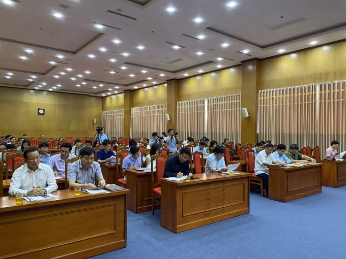 PV các cơ quan báo chí TƯ và địa phương tham dự họp báo. Ảnh: Dương Lâm