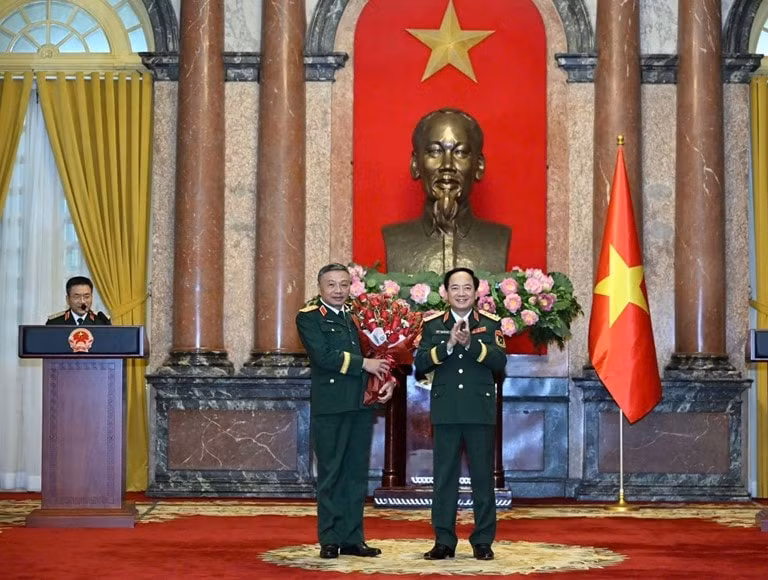 chu tich nuoc trao quyet dinh thang quan ham thuong tuong cho pho chu nhiem tong cuc chinh tri le quang minh hinh 3