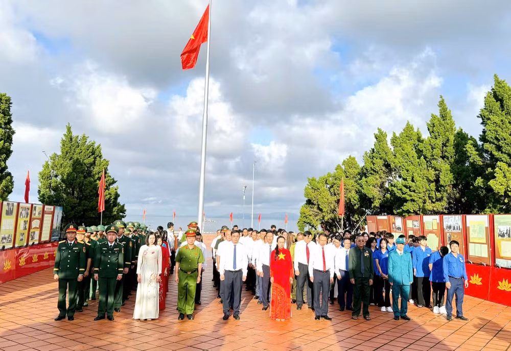 anh-9-le-thuong-co-2-9-dao-co-to.jpg