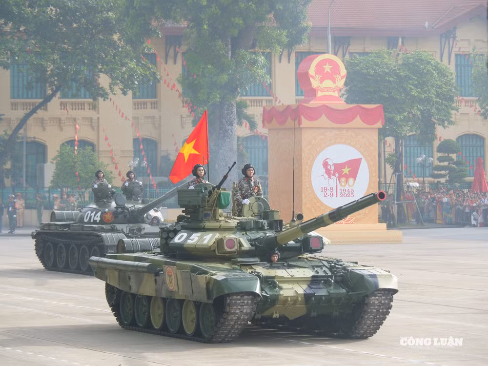 Dàn khí tài hiện đại của Quân đội nhân dân Việt Nam tham gia diễu binh tại Quảng trường Ba Đình.