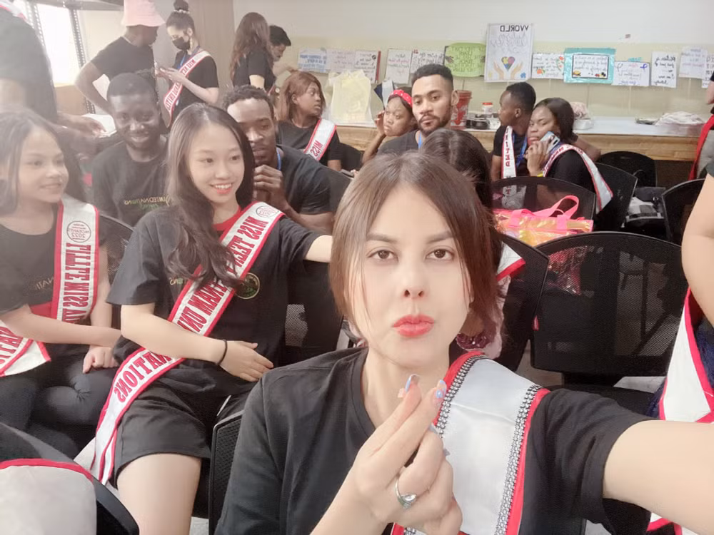 nguyen nhu quynh xuat sac doat vuong mien hoa hau quy ba lien hop quoc quoc te mrs united nations 2022 hinh 2
