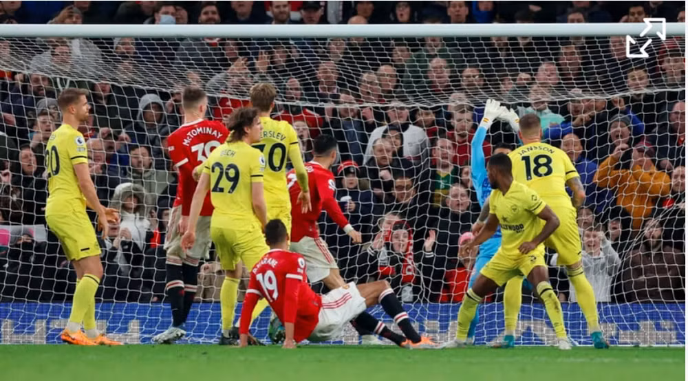 mu thang 3 0 brentford o tran cuoi cung tren san nha hinh 7