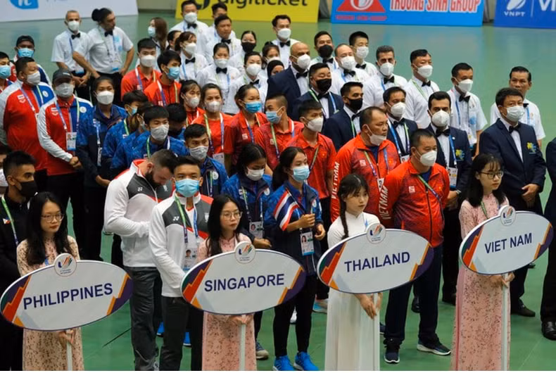 ve dep diu dang cua cac nu tinh nguyen vien mon kickboxing sea games 31 hinh 1