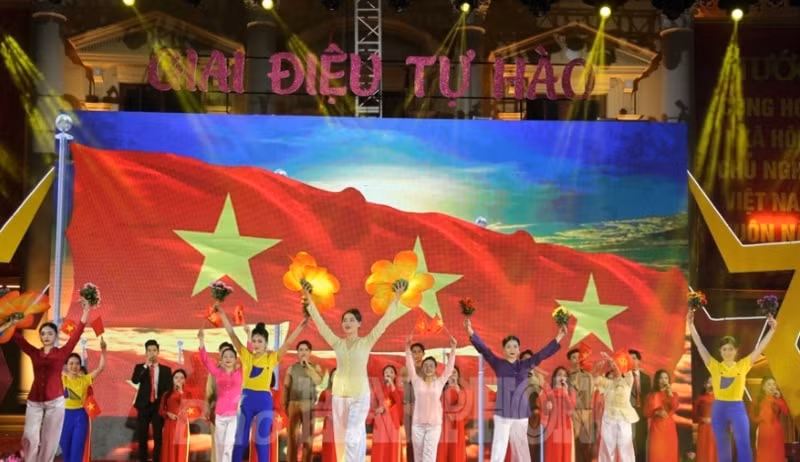 an tuong chuong trinh nghe thuat giai dieu tu hao hinh 1