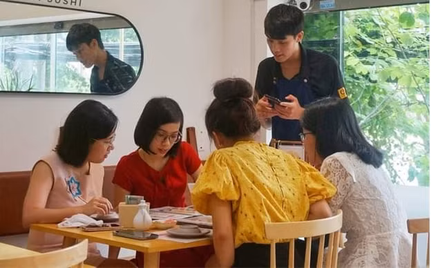 khong ve que sinh vien lua chon o lai thanh pho lam them lay luong cao dip 2 9 hinh 1