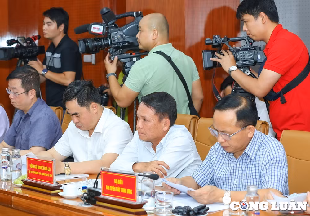 nang cao cong tac dao tao bao chi xuat ban truyen thong theo huong hien dai hinh 4