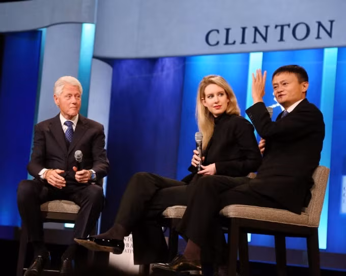 elizabeth holmes tu nu hoang xinh dep thung lung silicon den ke lua dao vi dai hinh 2