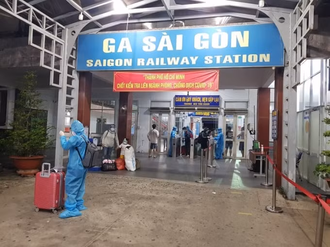 mo ban ve tau tet nguyen dan 2022 giam den 15 gia nguyen khoang hinh 1