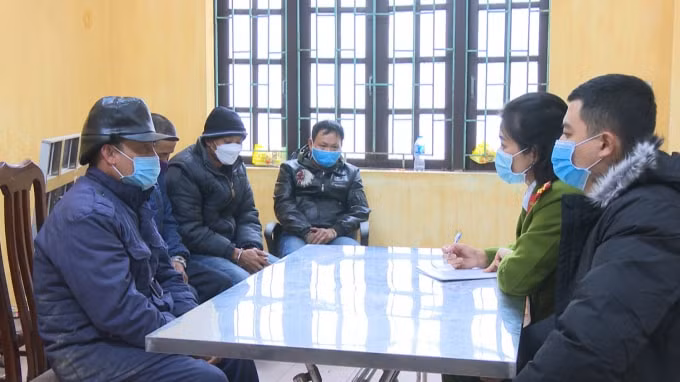 tu nhan la to bao ve phuong tien duong thuy de cuong doat tai san hinh 1