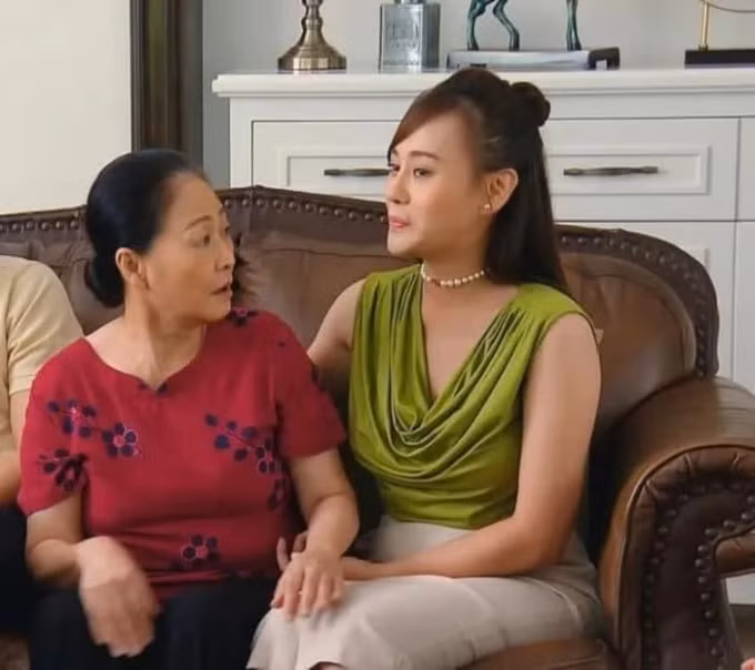 nhung sao nu mac xau nhat man anh viet 2021 hinh 1
