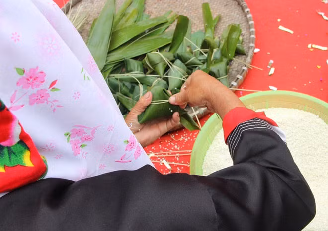 dac san ngay tet doc dao cua dan toc thieu so hinh 7