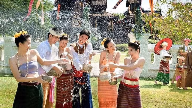 nhung nuoc don tet nguyen dan giong viet nam hinh 4