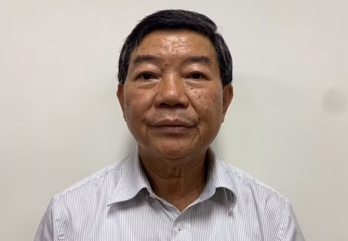cuu giam doc benh vien bach mai sap hau toa trong vu thoi gia robot phau thuat hinh 1