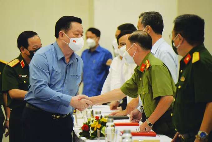 bao chi viet nam 2021 tro ve de di xa hon hinh 5