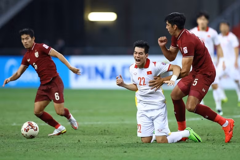 doi tuyen viet nam bi tru diem sau giai dau aff cup 2020 hinh 1