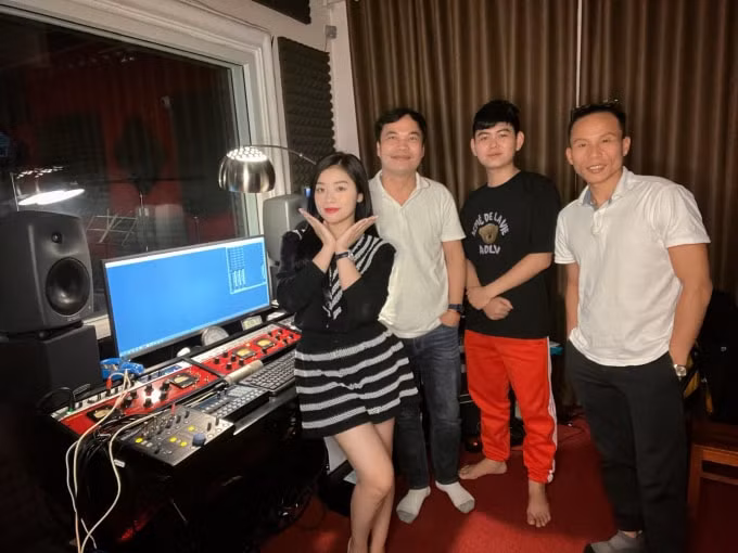 thu gui con gai bo phim ca nhac gay xuc dong khan gia hinh 2