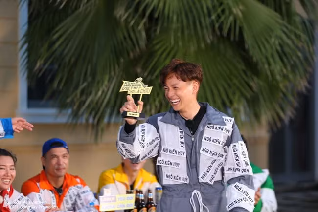 ngo kien huy la quan quan running man mua 2 hinh 3