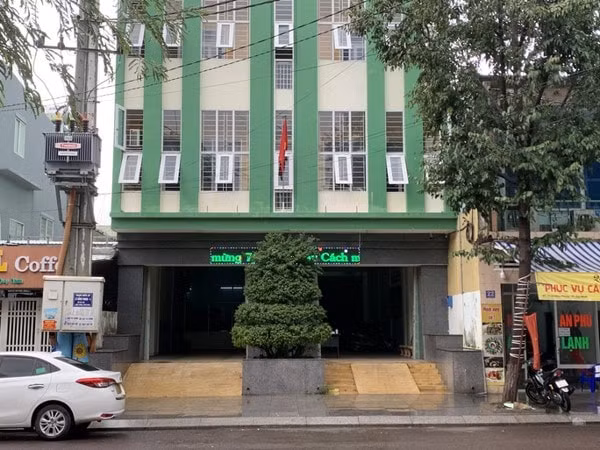 tinh uy binh dinh yeu cau giai trinh vu 2 can bo bi to quan he bat chinh hinh 1
