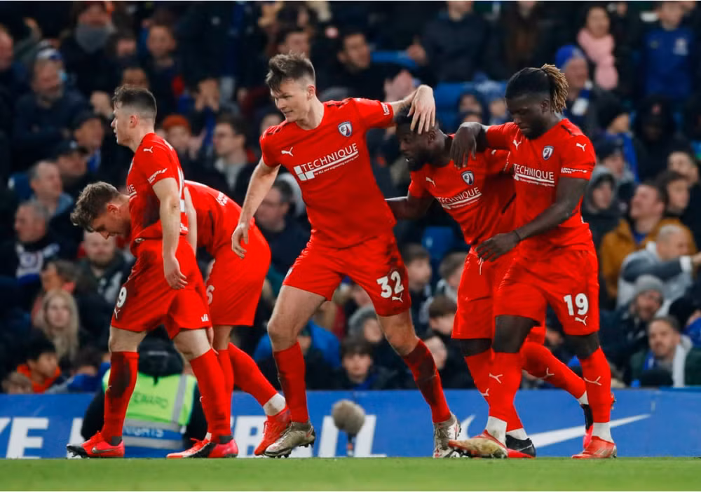 de bep chesterfield chelsea doat ve vao vong 4 cup fa hinh 8