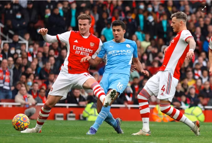 that bai truoc man city arsenal lap ky luc ve so lan nhan the do hinh 3