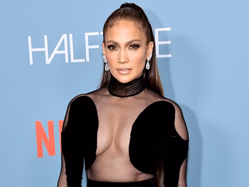 jennifer lopez kiem gan 2 trieu usd trong 40 phut hinh 1