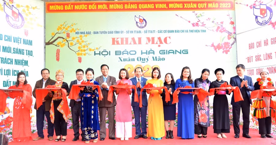 hoi bao xuan ha giang se dien ra tu hom nay 13 1 den het ngay 25 1 hinh 1
