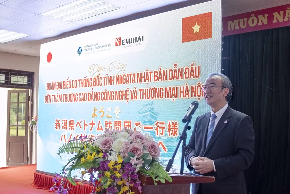 thong doc tinh nigata nhat ban tham va lam viec voi truong cao dang cong nghe va thuong mai ha noi hinh 2