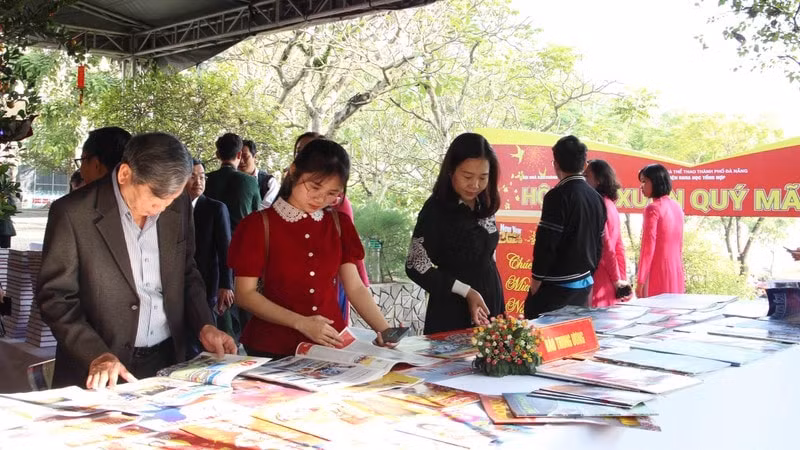 da nang khai mac hoi bao xuan quy mao nam 2023 hinh 1