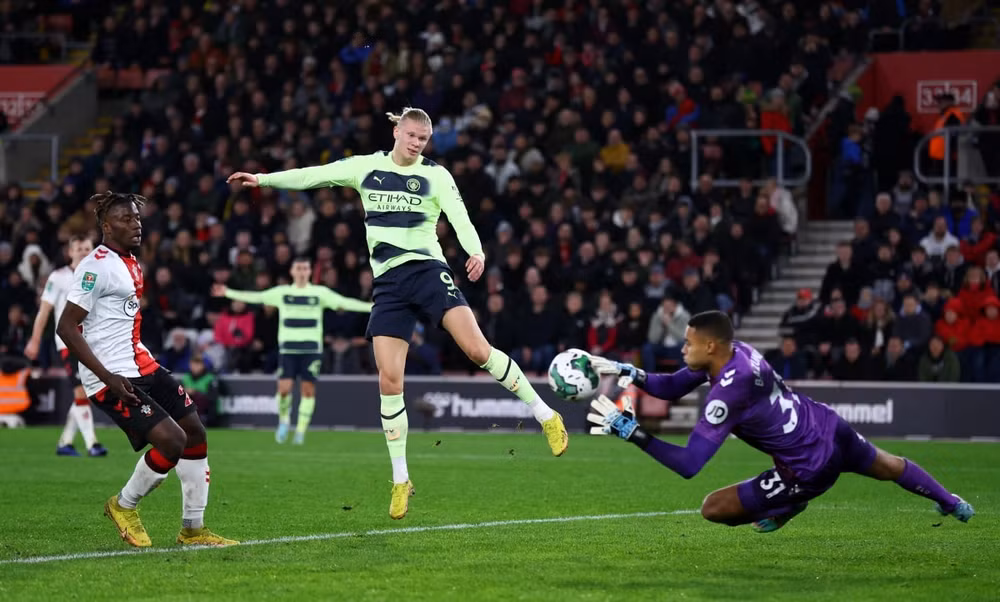 thua southampton man city bi loai o tu ket league cup hinh 1