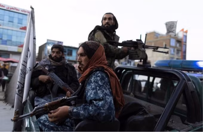 can tien mat taliban doi cac nuoc giai phong hang ty usd bi dong bang hinh 1