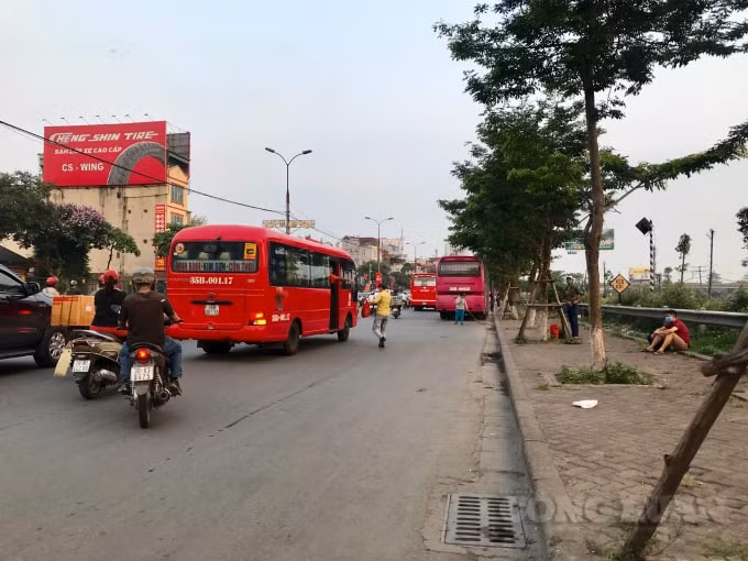 Sở GTVT Hà Nội vừa có quyết định đình chỉ khai thác tuyến với doanh nghiệp, hợp tác xã vi phạm quy định kinh doanh vận tải. Ảnh minh họa