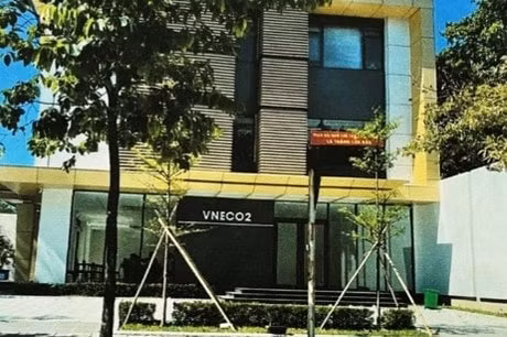xay dung dien vneco 2 ve2 co phieu bi huy niem yet bong tang 40 sau khi chuyen san hinh 1