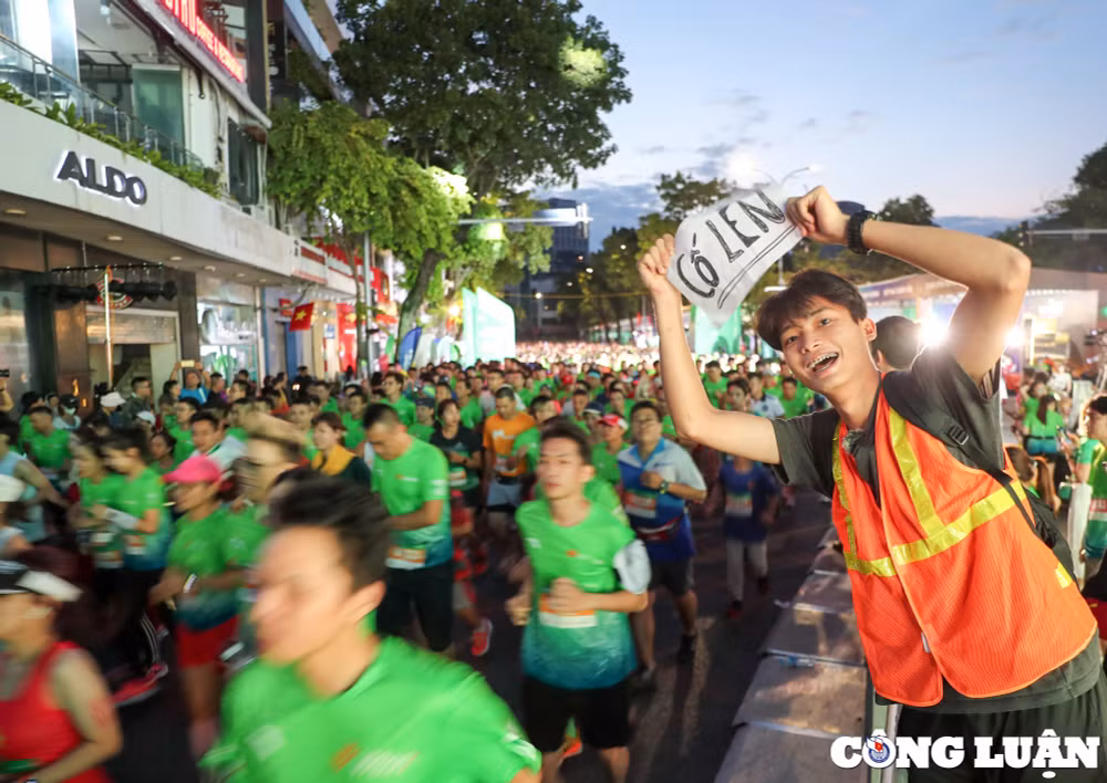 gan 11 nghin van dong vien tham gia giai chay quoc te vpim 2023 hinh 2