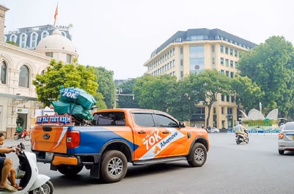 xe bán tải chở hàng